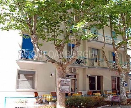 Hotel Villa Dei Platani Беллария-Иджеа-Марина Экстерьер фото