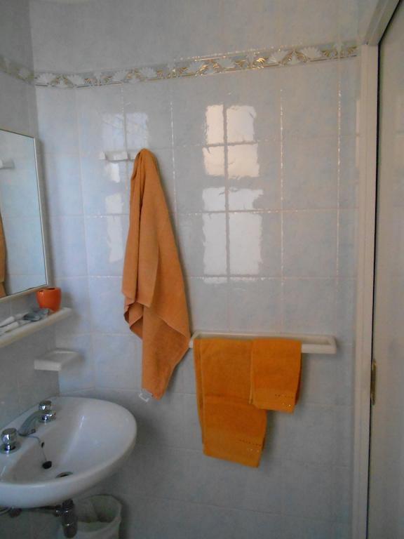 Hotel Villa Dei Platani Беллария-Иджеа-Марина Номер фото